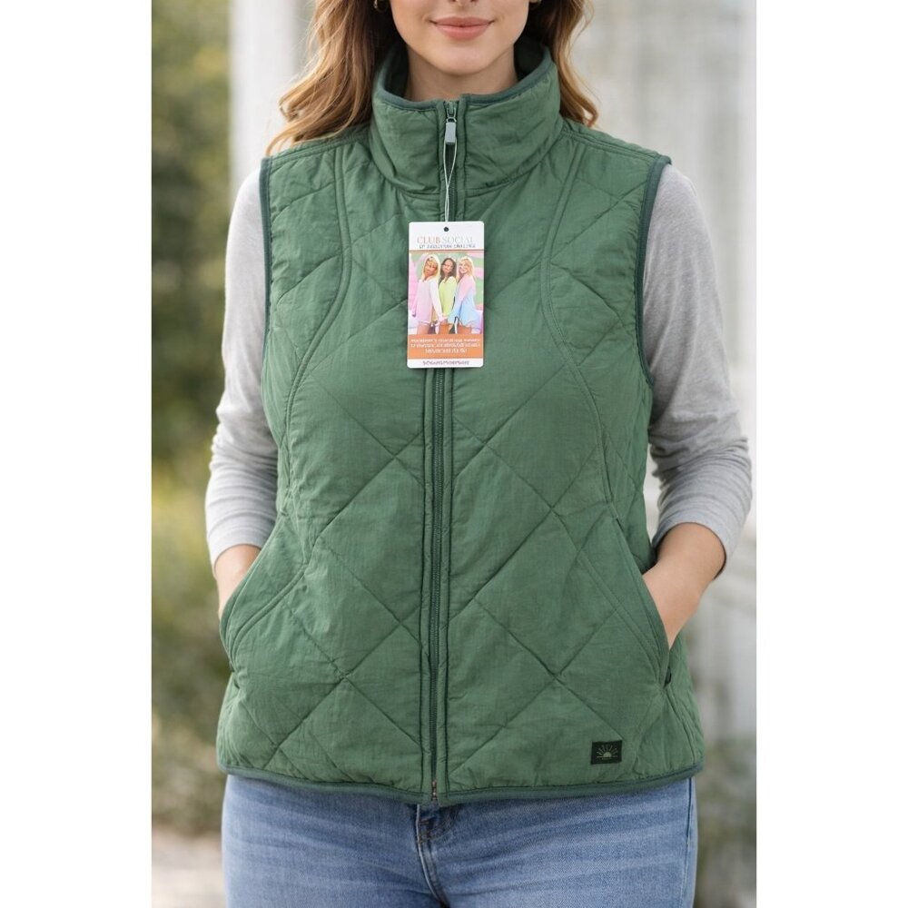 Club Social By Jadelynn Brooke Quilted Vest Green Full Zip Women’s Size‎ M NWT
